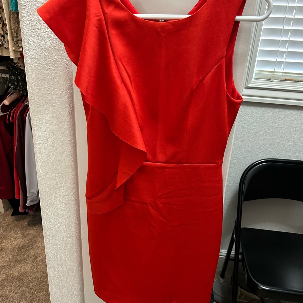 Elegant Red Sleeveless Dress